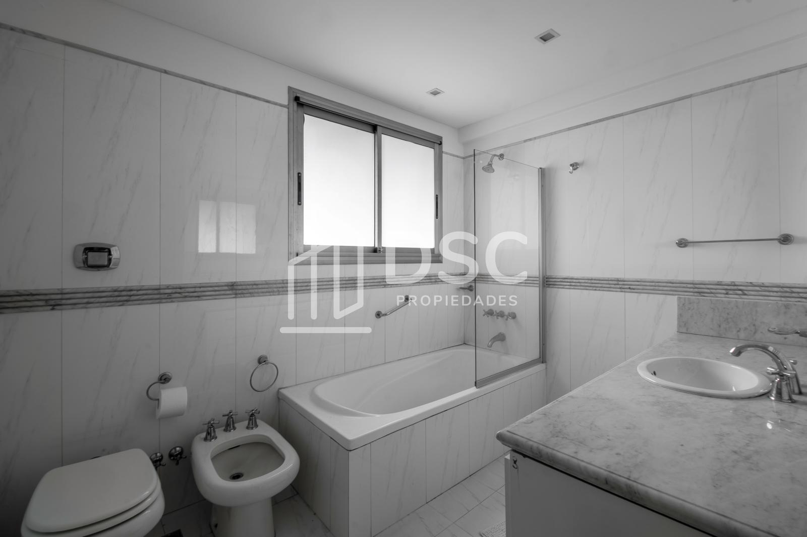 Departamento 4 ambientes en venta planta completa en belgrano