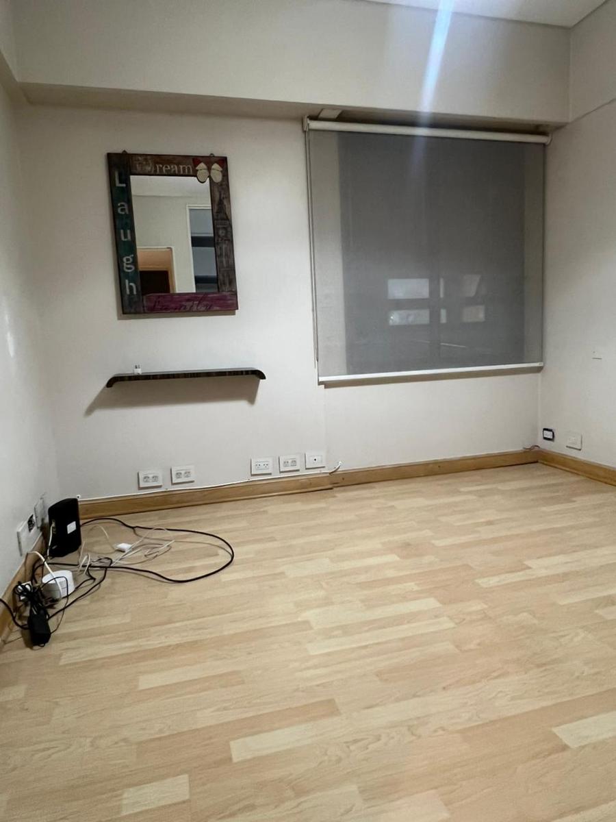 Departamento 4 ambientes con patio frente al Polo