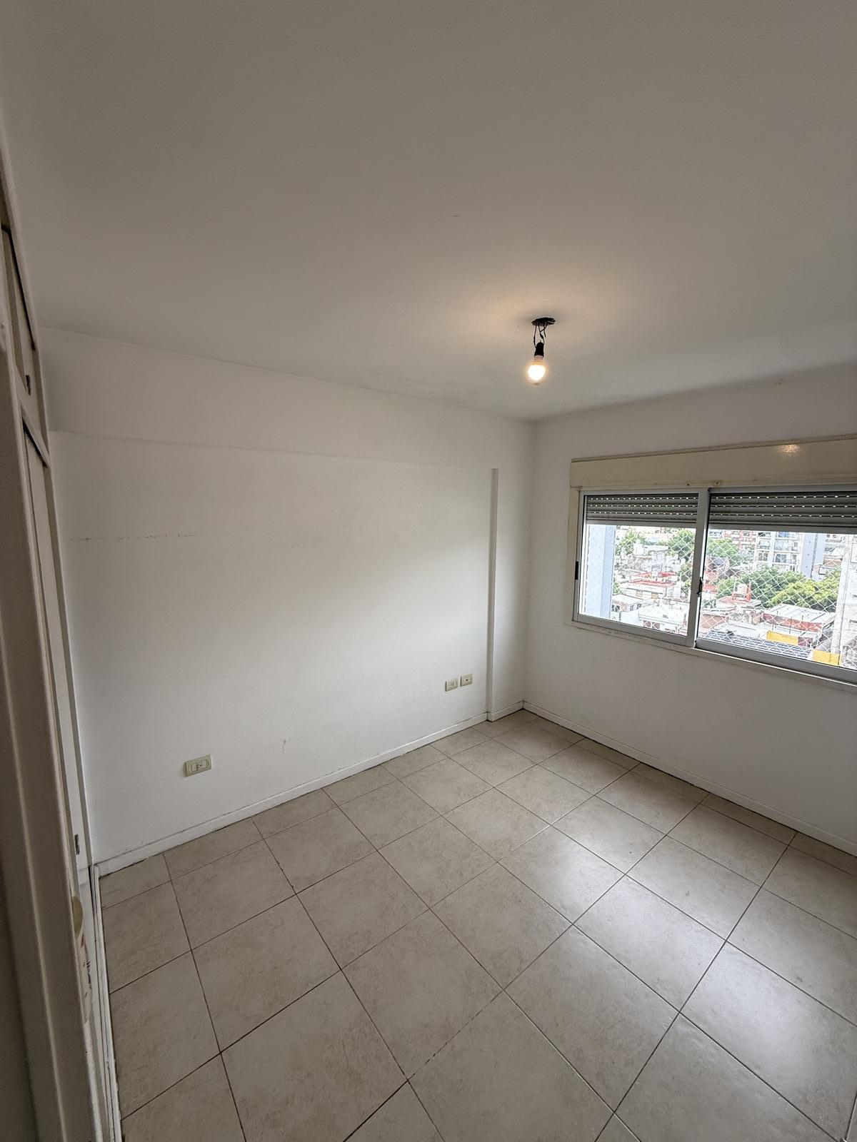 Departamento dos ambientes en Caballito